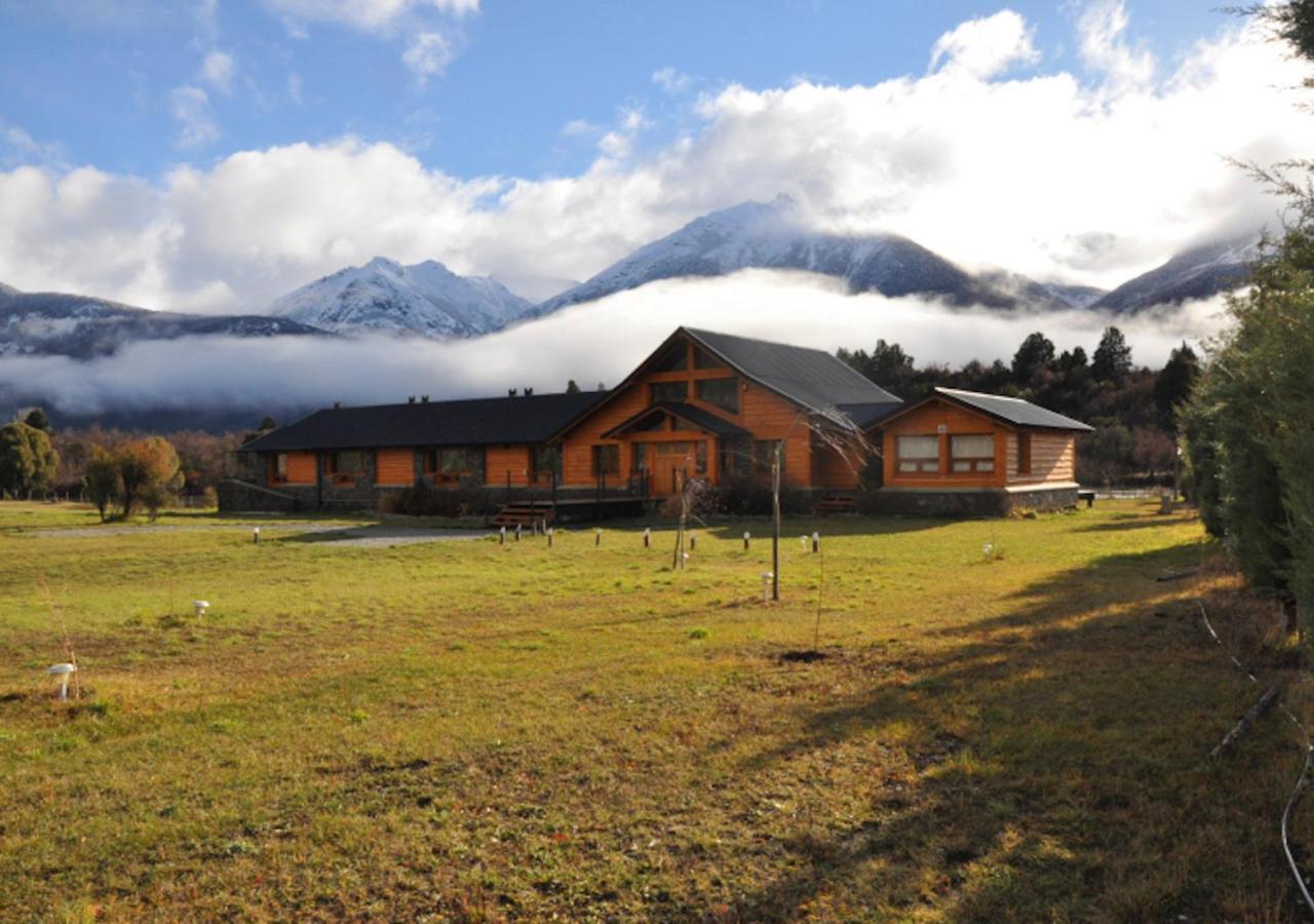 Hosteria Ruca Kitai Вилья-Лаго-Ривадавия Экстерьер фото